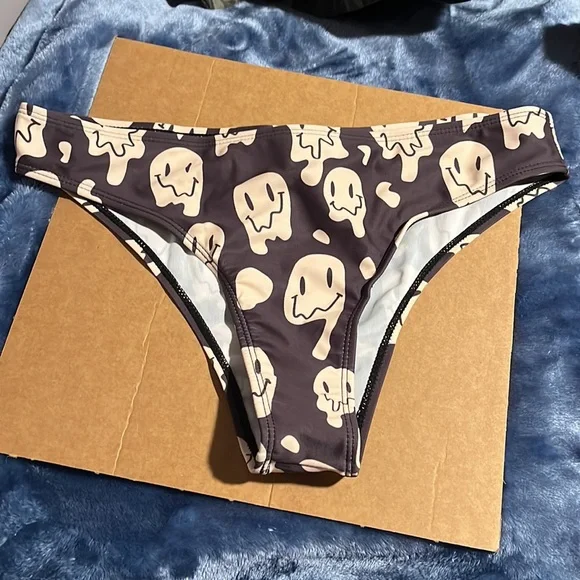 Brand: Romwe swimsuit, Size: Large - Picture 2 of 4